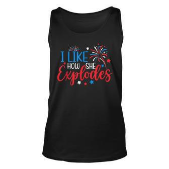 4Th Of July I Like How She Explodes Fireworks Funny Couple Unisex Tank Top - Monsterry UK