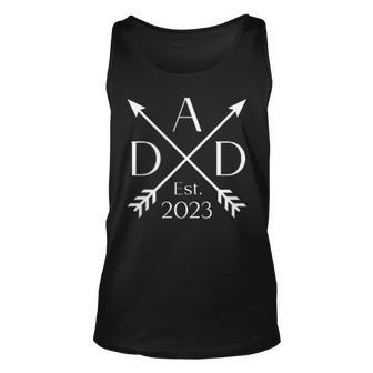 Dad 2023 Parents Matching Dad Est 2023 Proud Dad Est 2023 Unisex Tank Top | Mazezy