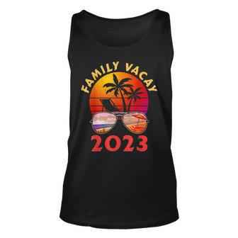 Family Vacay 2023 Retro Sunset Beach Trip Vacation Matching Unisex Tank Top - Seseable