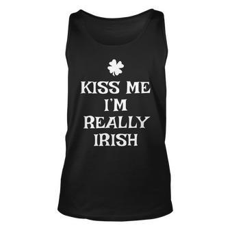 Kiss Me Im Really Irish St Patricks Day Funny Unisex Tank Top - Thegiftio UK