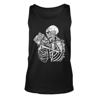 Kissing Skeletons Vintage Love Halloween Halloween Tank Top | Mazezy