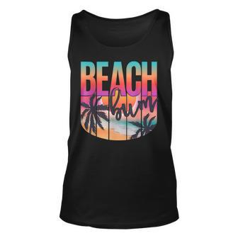 Retro Vintage Beach Bum Beach Lover Summer Vacation Vacation Tank Top | Mazezy