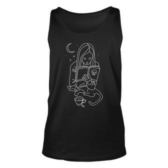 Wiccan Witch Bookworm Reading Horror Drinking Tea W Her Cat Reading s Tank Top | Mazezy