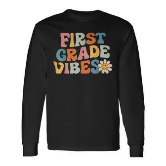 First Grade Vibes Hello Team 1St Grade Teacher Retro Long Sleeve T-Shirt - Monsterry UK