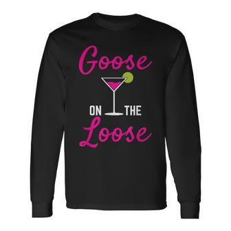Goose On The Loose Long Sleeve T-Shirt T-Shirt | Mazezy