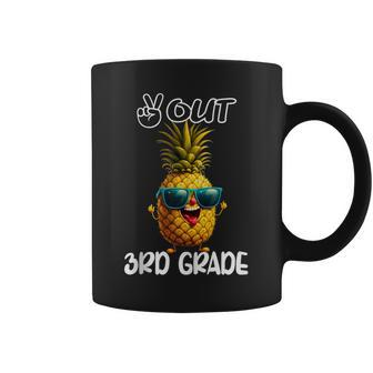 Last Day Of 3Rd Grade Peace Out 3Rd Grade Funny Graduation Coffee Mug | Mazezy UK