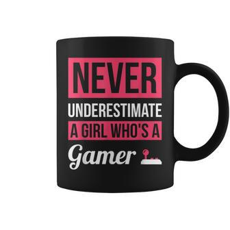 Never Underestimate A Girl Whos A Gamer Gamer Gift Coffee Mug | Mazezy DE