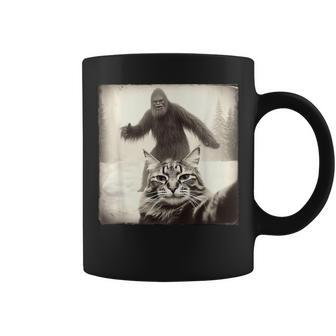 Selfie Cat Finds Bigfoot Sasquatch Cat Bigfoot Photo Coffee Mug - Thegiftio UK