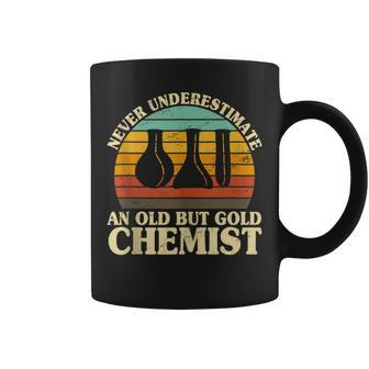 Never Underestimate An Old Chemist Nerdy Chemistry Teacher Coffee Mug - Monsterry UK