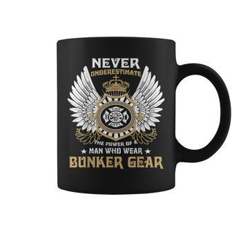 Never Underestimate The Power Of A Man Who Wear T Coffee Mug - Seseable