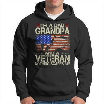 I'm A Dad Grandpa And Veteran Retro Papa Grandpa Hoodie - Seseable