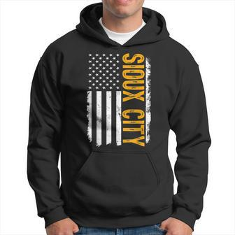 Sioux City State Iowa Residents American Flag Hoodie | Mazezy