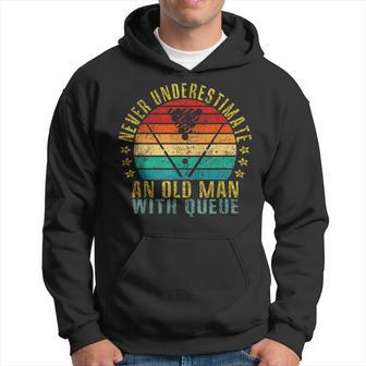 Never Underestimate An Old Man With Queue Retro Hoodie - Thegiftio UK