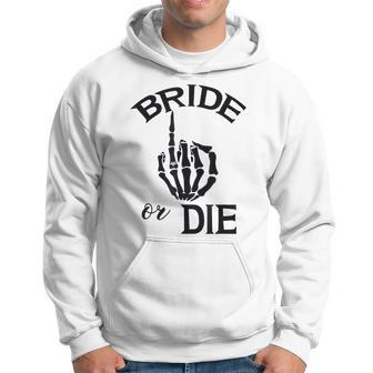Funny Engaged Bride Skeleton Hand Wedding Ring For Couples Hoodie | Mazezy