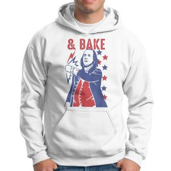 Shake And Bake Funny Couple Matching 4Th Of July Bake Hoodie - Seseable