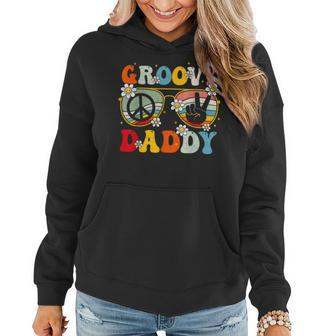 Groovy Daddy Retro Matching Family 60S 70S Dad Fathers Day Women Hoodie - Thegiftio UK