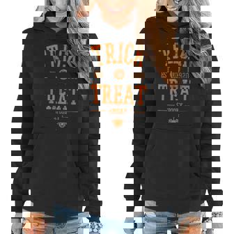 Spooky Fall Vibes Distressed Halloween Vibes Spooky Spider Halloween Women Hoodie | Mazezy