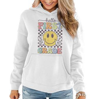 1St Grade Team Back To School Hello First Grade Smile Face Women Hoodie - Seseable