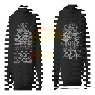 41 Year Old Awesome Since August 1982 41St Birthday Sweatshirt - Thegiftio UK