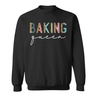 Baking Queen Leopard Baking Lover Baker Pastry Chef Bakery Sweatshirt | Mazezy