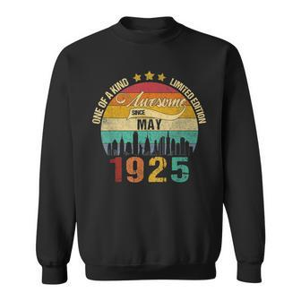 Born In May 1925 Vintage 96Th Birthday 96 Years Old Bday Sweatshirt | Mazezy