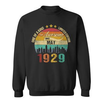 Born In May 1929 Vintage 92Nd Birthday 92 Years Old Bday Sweatshirt | Mazezy