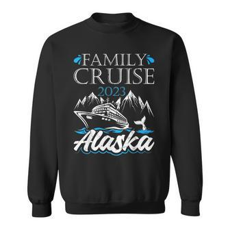 Family Cruise Alaska 2023 Matching Family Vacation Souvenir Sweatshirt - Seseable