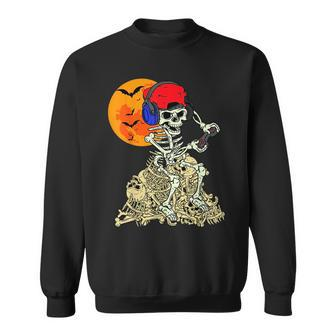 Halloween Skeleton Vintage Gamer Funny Gaming Boys Kids N Halloween Funny Gifts Sweatshirt | Mazezy