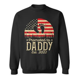 Promoted To Daddy 2022 First Time Fathers Day New Dad Gifts Sweatshirt | Mazezy