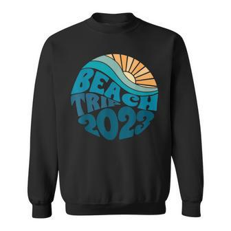Vintage Retro Summer Vibes Beach Trip 2023 Summer Vacation Sweatshirt - Seseable