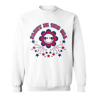 Party In The Usa Groovy Design 4Th Of July Usa Funny Gifts Sweatshirt | Mazezy DE