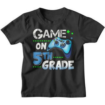 Fifth Grade Funny Game On 5Th Grade Gift 5Th Gifts Youth T-shirt | Mazezy