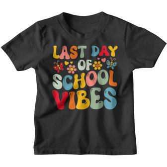 Last Day Of School Vibes Retro Vintage Teacher Graduation Gifts For Teacher Funny Gifts Youth T-shirt | Mazezy