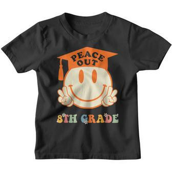 Peace Out 8Th Grade Retro Groovy Graduation Class Of 2023 Youth T-shirt - Thegiftio UK