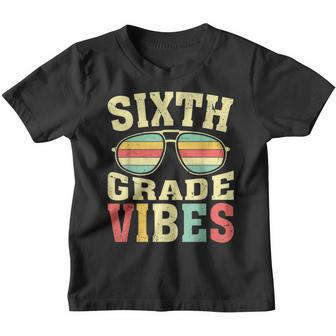 Sixth Grade Vibes Vintage Glasses 6Th Grade Back To School Youth T-shirt | Mazezy DE