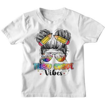 First Day Of 3Rd Grade Vibes Back To School Messy Bun Girls  3Rd Grade Gifts Youth T-shirt