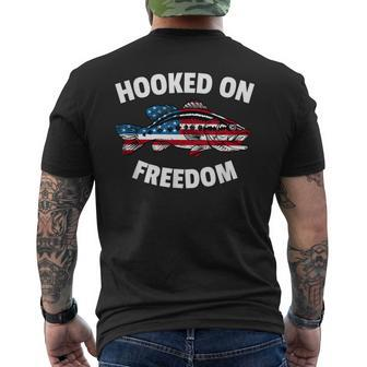 4Th Of July Fishing American Flag Bass Hooked On Freedom  Mens Back Print T-shirt