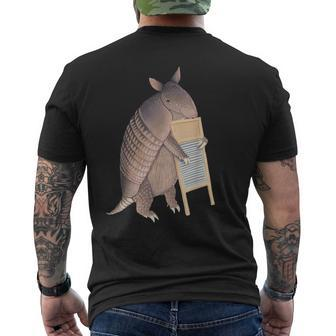 Armadillo Playing The Washboard Men's T-shirt Back Print | Mazezy UK