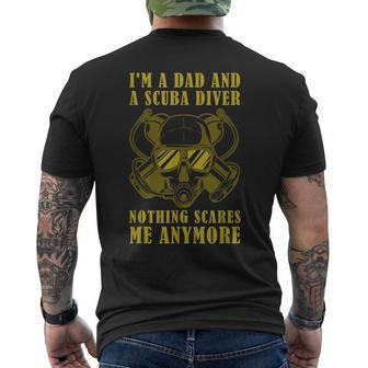 Dive Saying IM A Dad & Scuba Diver Nothing Scares Me Men's T-shirt Back Print | Mazezy