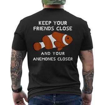 Clown Fish Pun Clownfish Anemone Men's T-shirt Back Print | Mazezy