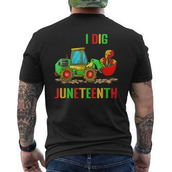 Kids I Dig Junenth Fists Tractor Toddler Boys Tractors Mens Back Print T-shirt | Mazezy