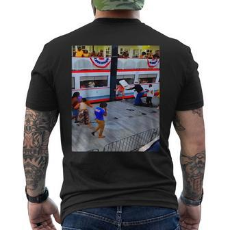 A Mass Brawl Breaks Out On Alabama Men's T-shirt Back Print | Mazezy