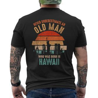 Mb Never Underestimate An Old Man Born In Idaho Men's T-shirt Back Print - Seseable