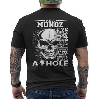 As A Munoz I've Only Met About 3 Or 4 People 300L2 It's Thin Men's T-shirt Back Print | Mazezy