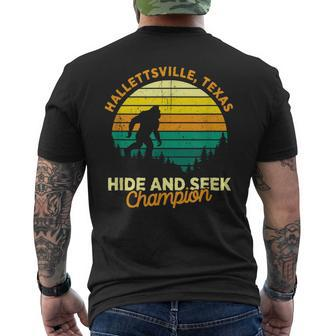 Retro Hallettsville Texas Big Foot Souvenir Men's T-shirt Back Print | Mazezy AU