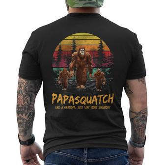 Retro Papa Squatch Like A Grandpa Funny Bigfoot Sasquatch  Mens Back Print T-shirt