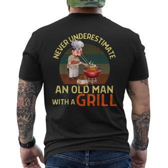 Never Underestimate An Old Man With A Grill Dad Granddad Bbq Men's T-shirt Back Print - Seseable