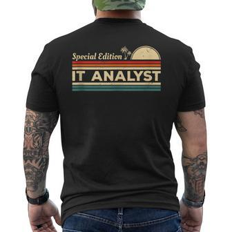 Vintage It Analyst Information Technologist Men's T-shirt Back Print | Mazezy