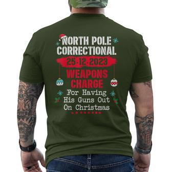 North Pole Correctional Weaponds Charge His Guns Out On Xmas Men's T-shirt Back Print | Mazezy