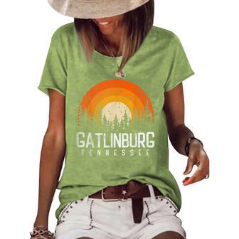 Gatlinburg Tennessee Tn Retro Style Vintage 80S Gift 80S Vintage Designs Funny Gifts Women's Short Sleeve Loose T-shirt | Mazezy